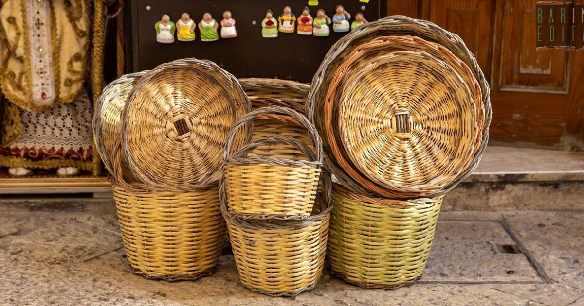 I tradizionali cestini di vimini: quei manufatti dai mille utilizzi che a Bari per� nessuno produce pi�